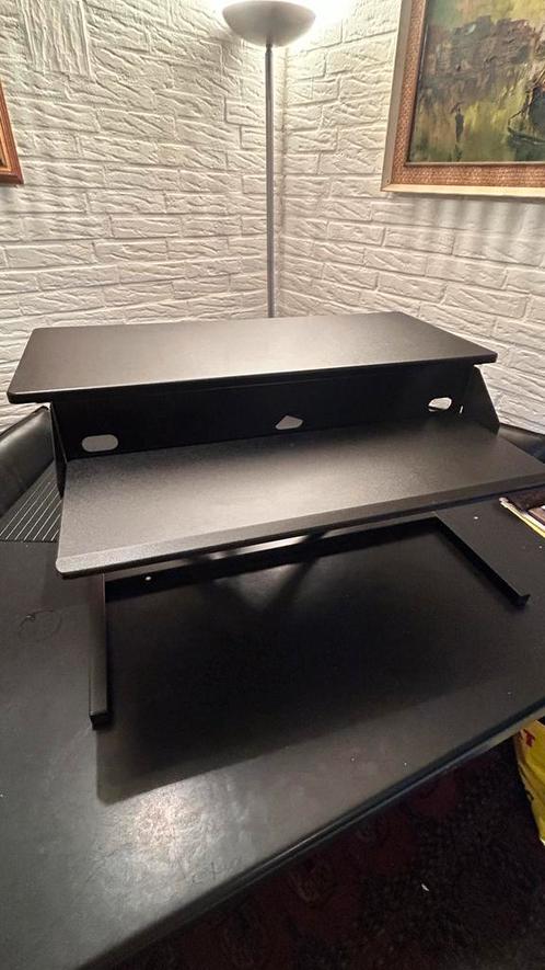 Sta / Zit bureau. Pneumatische Bureau Verhoging, Computers en Software, Laptopstandaarden, Zo goed als nieuw, In hoogte verstelbaar