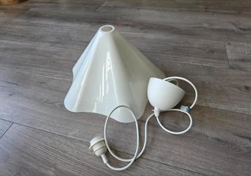 Ikea lamp beschikbaar voor biedingen