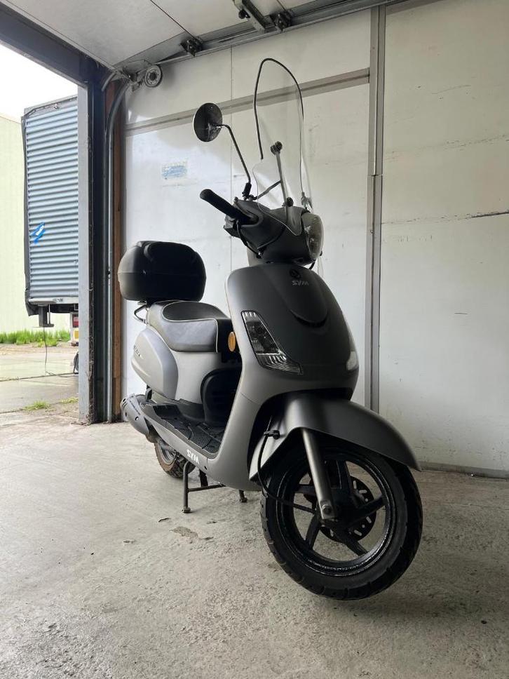 Sym fiddle  2, Fietsen en Brommers, Scooters | SYM, Gebruikt, Fiddle, Benzine, Ophalen