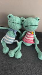 2 gebreide kikkers knuffels, Hobby en Vrije tijd, Breien en Haken, Ophalen of Verzenden, Gebruikt, Haken, Patroon of Boek