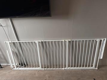 Extra breed traphekje met 2 deurtjes - 199,5 cm beschikbaar voor biedingen