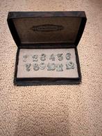 Antieke verzilverde tafelnummers Gero., Antiek en Kunst, Ophalen of Verzenden