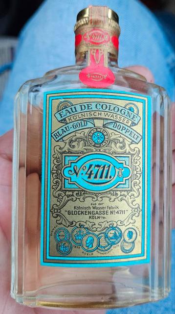 Volle  4711 Eau de Cologne Fles beschikbaar voor biedingen