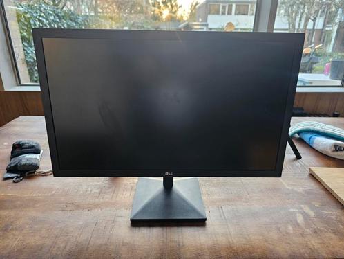 LG Monitor, Computers en Software, Monitoren, Zo goed als nieuw, 61 t/m 100 Hz, HDMI, Hoofdtelefoonaansluiting, Kantelbaar, IPS
