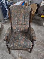 Oma Stoel met Bloemenmotief, Huis en Inrichting, Ophalen