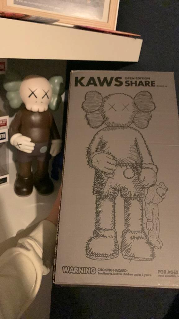 DEAL! Funko verzameling en kaws pop, Huis en Inrichting, Woonaccessoires | Wijnrekken, Zo goed als nieuw, Minder dan 50 cm, Minder dan 5 flessen