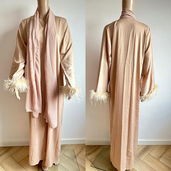 Abaya kaftan jurk vest beige veren jas jasje S M kimono top, Kleding | Dames, Jurken, Zo goed als nieuw, Maat 38/40 (M), Beige