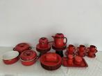 Thomas rood servies 33 delig, Huis en Inrichting, Keuken | Servies, Ophalen of Verzenden, Zo goed als nieuw, Keramiek, Compleet servies