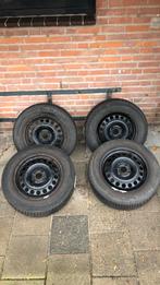 Set stalen velgen en winterbanden van Opel Corsa E (2015), Auto-onderdelen, Ophalen, Winterbanden, Banden en Velgen