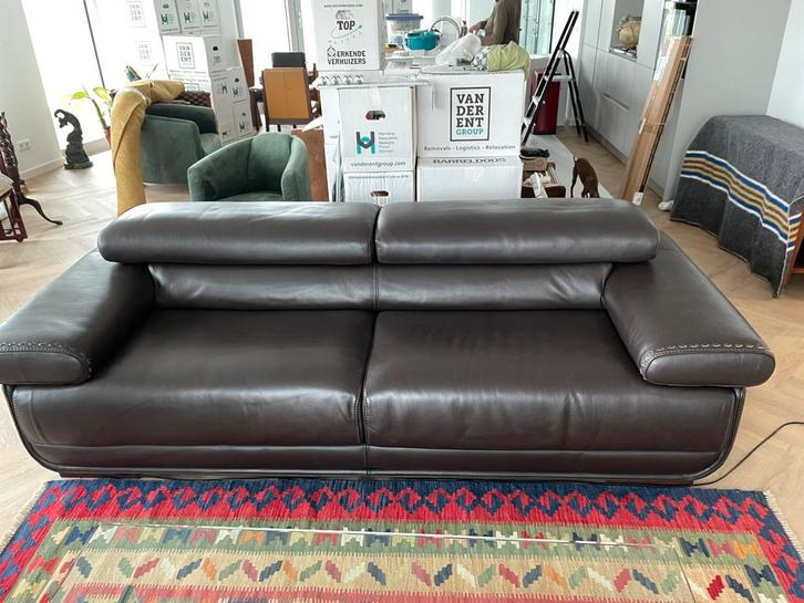 Divani leren 3 zits bank met poef, Huis en Inrichting, Banken | Bankstellen, Zo goed als nieuw, 75 tot 100 cm, Ophalen