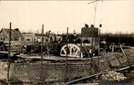 Molen in aanbouw - Metselwerk en arbeiders, Ophalen of Verzenden, Voor 1920, Gelopen, Gelderland