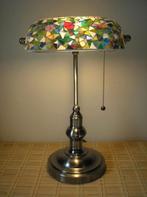 Bureaulamp met kleurige glas mozaiek in kap, Huis en Inrichting, Ophalen of Verzenden, Zo goed als nieuw, Glas, Minder dan 50 cm