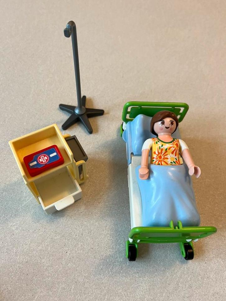 Playmobil ziekenkamer met poppetje en accessoires, Kinderen en Baby's, Speelgoed | Playmobil, Gebruikt, Ophalen of Verzenden
