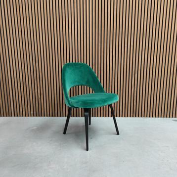 Knoll Saarinen green dining chair beschikbaar voor biedingen