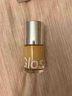 Glossier skin tint, Ophalen of Verzenden, Zo goed als nieuw, Gehele gezicht, Make-up