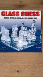 Glazen schaakbord nieuw in doos, Nieuw, Een of twee spelers, Ophalen of Verzenden