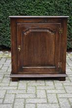 Eiken dressoir. Het kan geleverd worden., Ophalen, Gebruikt