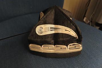 Oezbeeks hoedje Oezbekistan soort keppeltje zwart wit beschikbaar voor biedingen