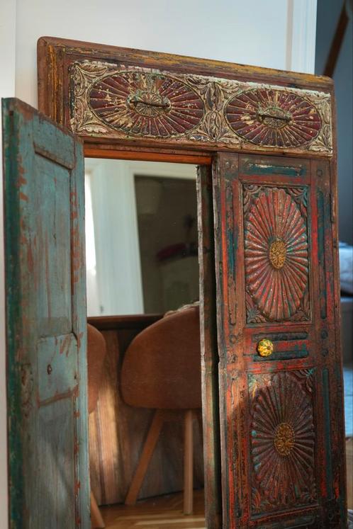 Antiek handgesneden wandpaneel met patina – 88132 cm, Antiek en Kunst, Antiek | Meubels | Kasten, Ophalen