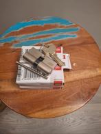 Plura Cilindersloten - 4 stuks, Ophalen of Verzenden, Nieuw, Overige materialen, Slot