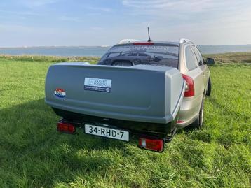 Trekhaakkoffer kantelbaar met basis Thule 420 liter te koop beschikbaar voor biedingen