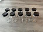 10 Kruidenpotjes met zwarte dop, Ophalen of Verzenden, Gebruikt