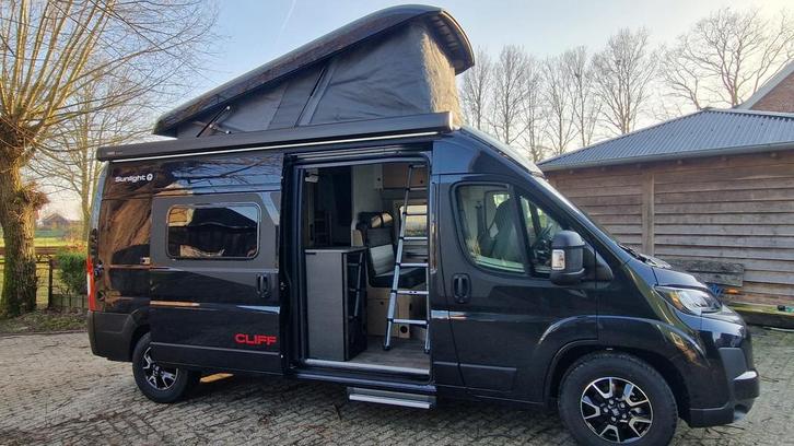 Sunlight Cliff  RT 600 hefdak Fiat bj 2025 6000 km 140 pk, Caravans en Kamperen, Campers, Bedrijf, tot en met 4, Sunlight, Fiat