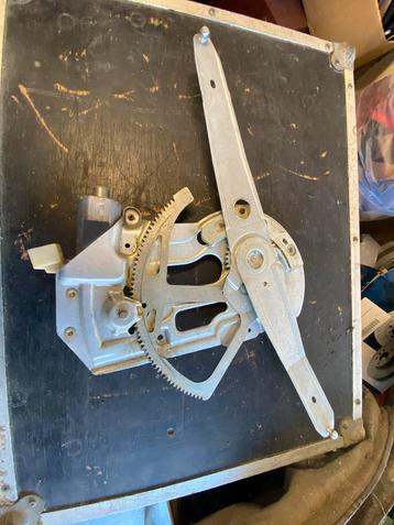 Raammechaniek Volvo V70 Links Voor - Nieuwstaat beschikbaar voor biedingen