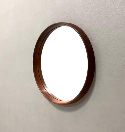retro vintage design ronde Zweedse teakhouten spiegel 1960, Huis en Inrichting, Woonaccessoires | Spiegels, Gebruikt, Minder dan 50 cm