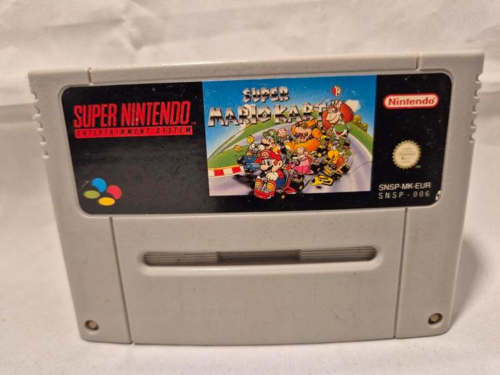 Super Mario Kart/ Super MarioKart SNES, Spelcomputers en Games, Games | Nintendo Super NES, Zo goed als nieuw, Racen en Vliegen