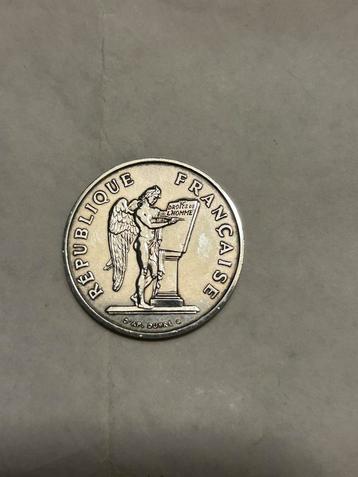 Te koop 100 Franse franken beschikbaar voor biedingen