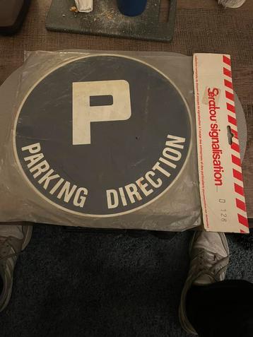 Parkeerrichtingbord Direction beschikbaar voor biedingen