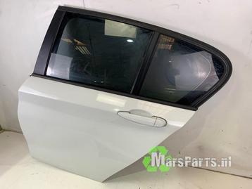 Portier 4Deurs links-achter van een BMW 1-Serie (300) beschikbaar voor biedingen