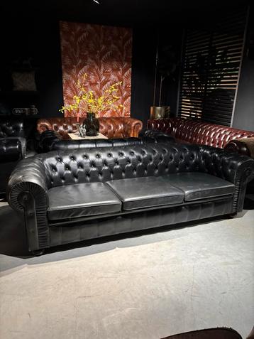 Chesterfield Vintage Leren 5-zits Bank beschikbaar voor biedingen