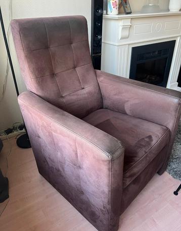 2 fauteuils gebruikt 1 vaste 1 relax zien beide het zelfde u beschikbaar voor biedingen