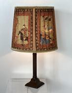 Vintage Tafellamp Oosterse Print houten voet stoffen kap, Ophalen of Verzenden