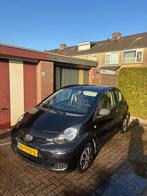 Toyota Aygo 1.0 12V Vvt-i 3DRS  2011 Zwart, Auto's, Voorwielaandrijving, 4 stoelen, Origineel Nederlands, Handgeschakeld