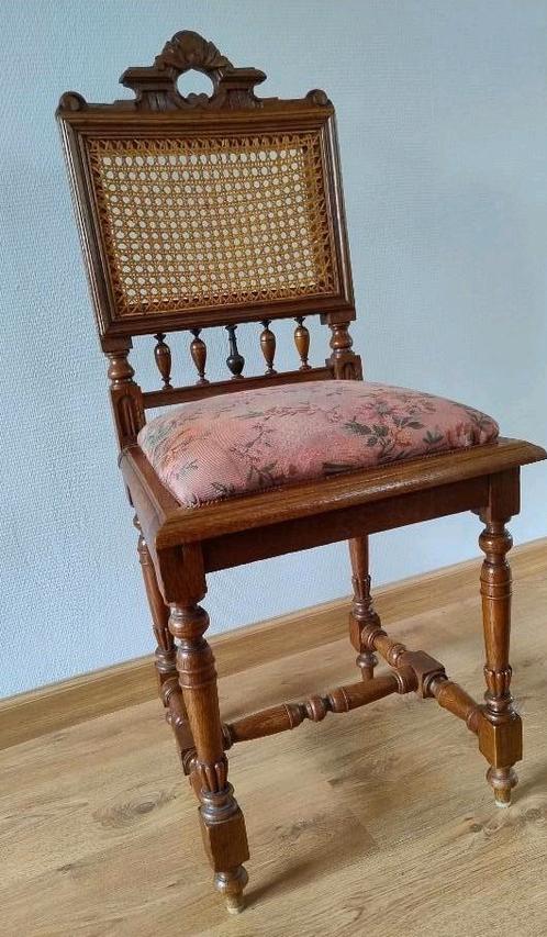 Antieke houten stoel Mechelse stijl, Antiek en Kunst, Antiek | Meubels | Stoelen en Banken, Ophalen