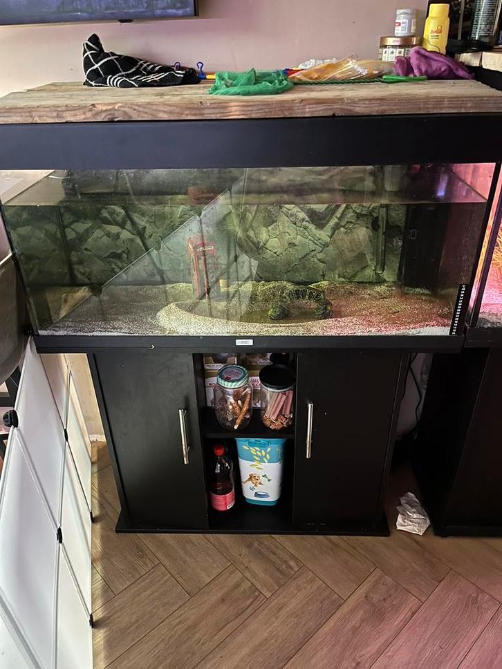 Juwel aquarium 200L compleet, Dieren en Toebehoren, Vissen | Aquaria en Toebehoren, Zo goed als nieuw, Leeg aquarium, Ophalen of Verzenden