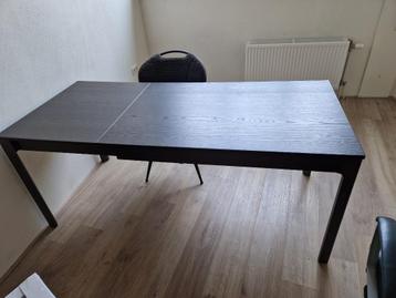 Uitschuifbare tafel ikea beschikbaar voor biedingen