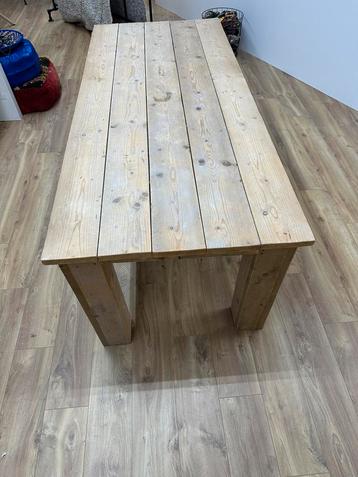 Houten tafel te koop
