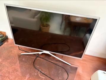 Samsung 32” smart tv UE32M5690 beschikbaar voor biedingen