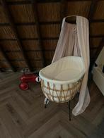 Z.g.a.n.!! Rotan babywieg met metalen onderstel en klamboe, Ophalen, Zo goed als nieuw, Wieg