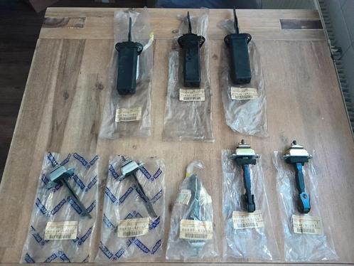 8x Diverse Deurvangers - Origineel Nissan - Nieuw, Auto diversen, Overige Auto diversen, Verzenden