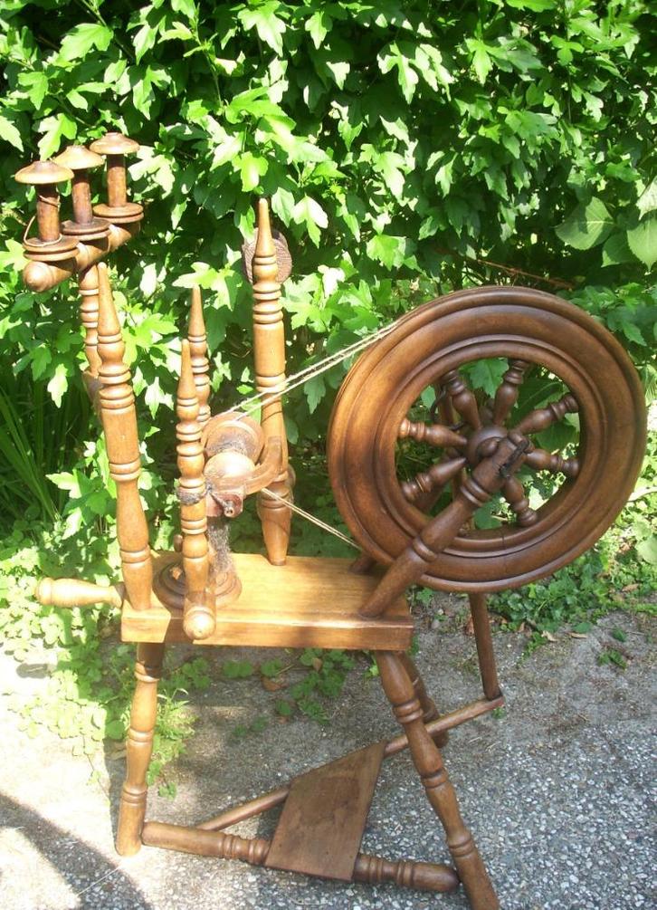 eiken spinnewiel goedwerkend spinnen schapenwol, Hobby en Vrije tijd, Spinnewielen en Spinnen, Gebruikt, Spinnewiel, Ophalen