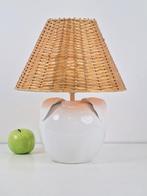 Vintage Appel tafellamp Keramiek wit regency ‘70 lamp, Huis en Inrichting, Overige materialen, N, N, Vintage