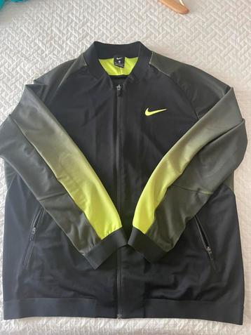 Nike sportjack maat xl beschikbaar voor biedingen