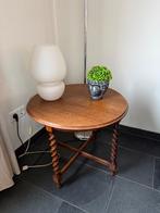 Bijzet tafeltje, Minder dan 55 cm, Gebruikt, Rond, Grootmoeders tijd.