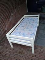 Eenpersoons bed, Huis en Inrichting, Ophalen, 90 cm, Eenpersoons, Zo goed als nieuw