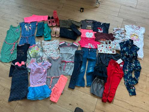 Meisjes kleding merk pakket, 110-116, 37 stuks, Kinderen en Baby's, Kinderkleding | Kinder-kledingpakketten, Zo goed als nieuw